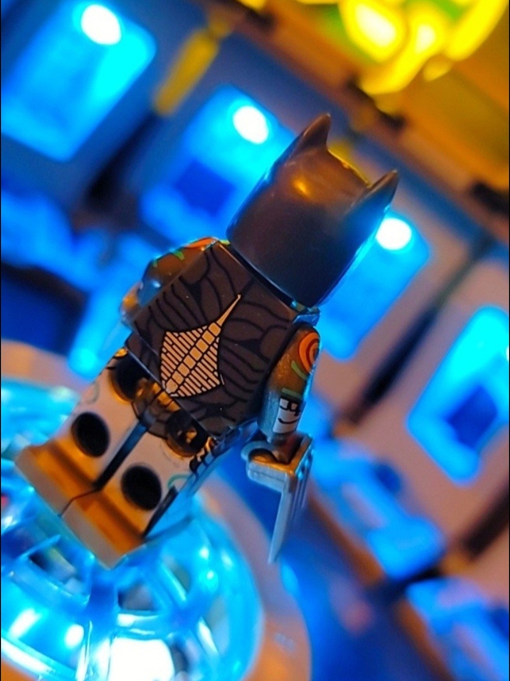 Batman Minifigure Lego Compatible - Picture 4 of 7